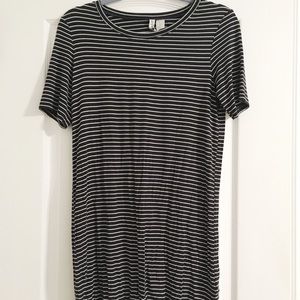 H&M | BASIC Navy/White Striped T-Shirt Dress